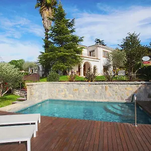 montjuic-bed-breakfast.topcostabravahotels.com/